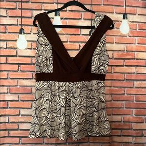 Brown and Cream Leaf Print Women's Tank Top